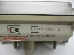 Brooks Instrument 3604 & 09 3604EA1A5A1A High-pressure metal-tube variable-area flowmeter auction image