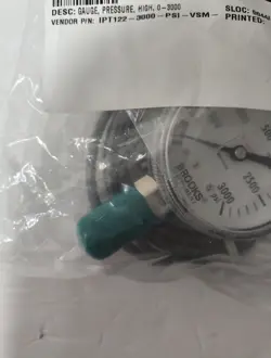 Brooks Instrument IPT122-3000-PSI-VSM 0-3000 PSI indicating pressure transmitter auction image