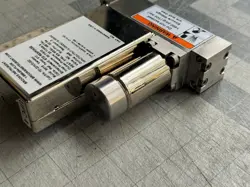 Brooks Instrument SLA7840 SLA7840AZ622 High-purity metal-sealed remote-transducer pressure/flow controller auction image