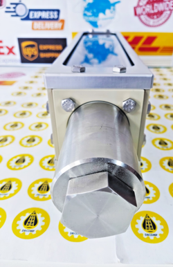 Brooks Full-View 1100 Series 1110DK31CLDAA Industrial glass-tube variable-area flowmeter auction image