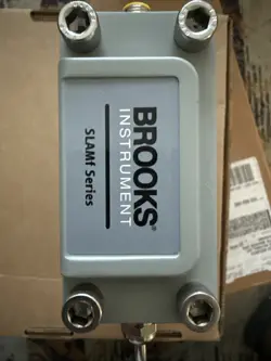 Brooks Instrument SLAMF50D1MBC1A2A1 SLAMF50 digital mass flow controller auction image