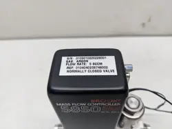 Brooks Instrument 5850EM Series P3000073 Metal-sealed thermal mass flow controller auction image