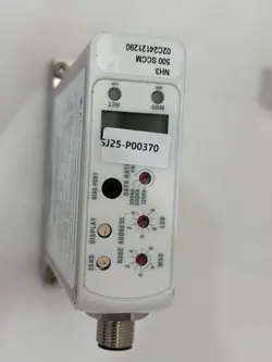 Brooks Instrument GF125CXXC thermal mass flow controller auction image